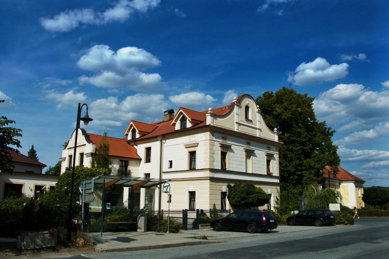 Penzion Haydnuv Dum Dolní Lukavice Exterior foto